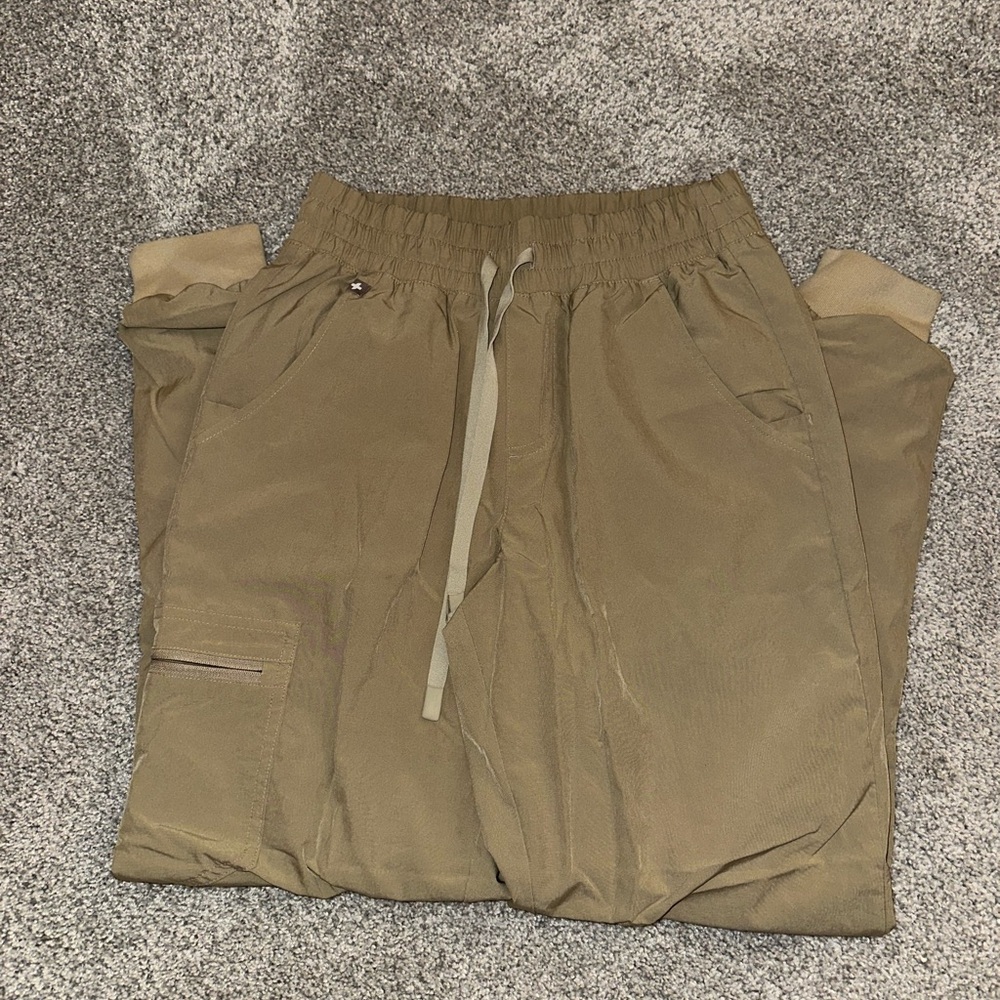 FIGS scrub pants. Jogger style. Size XS.